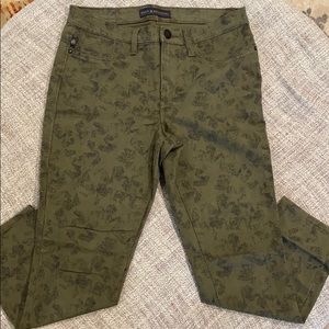 Rock & Republic star print denim